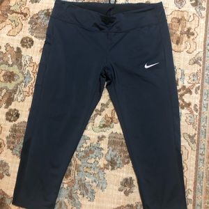 Nike Dri-fit cropped leggings